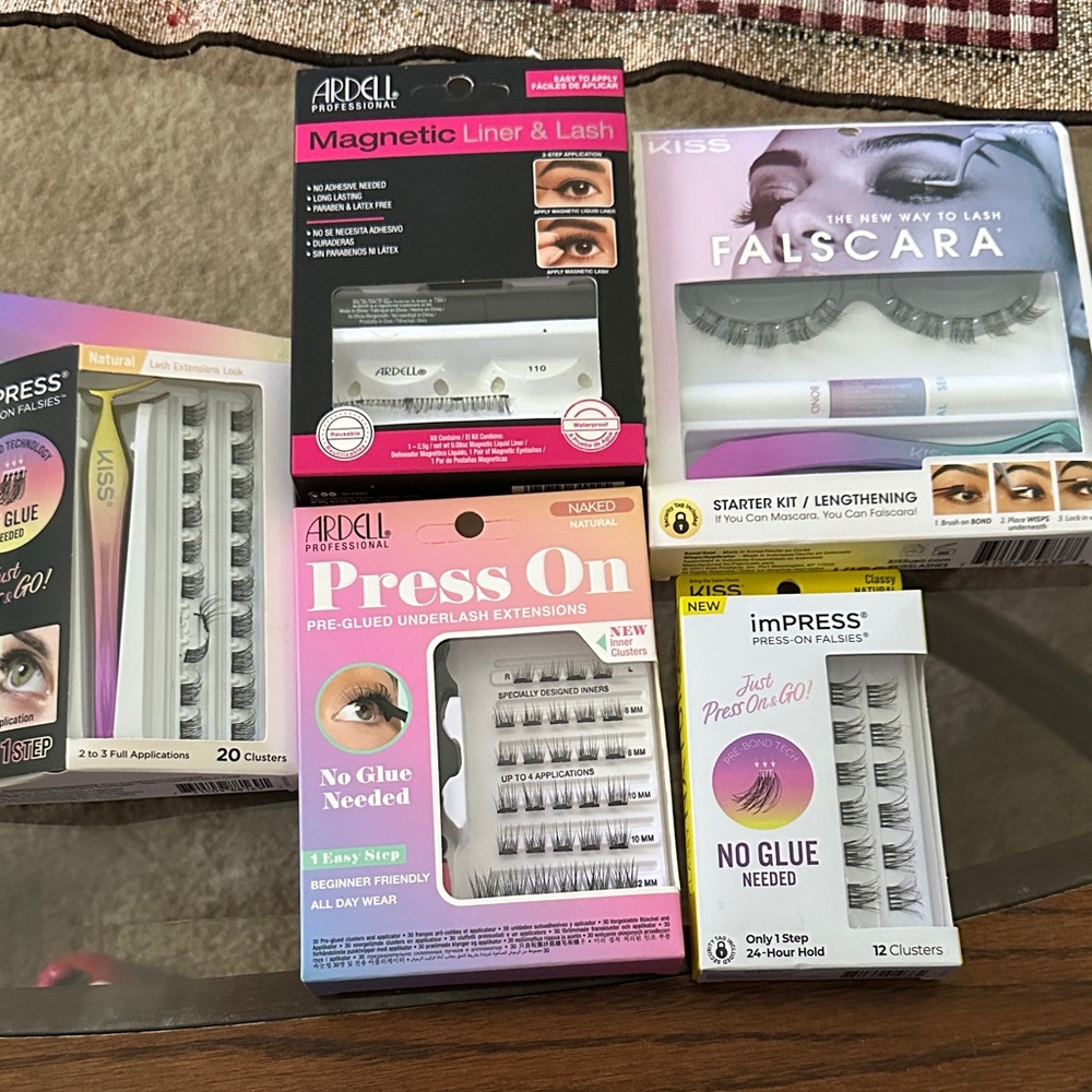 5 packages of false eyelashes